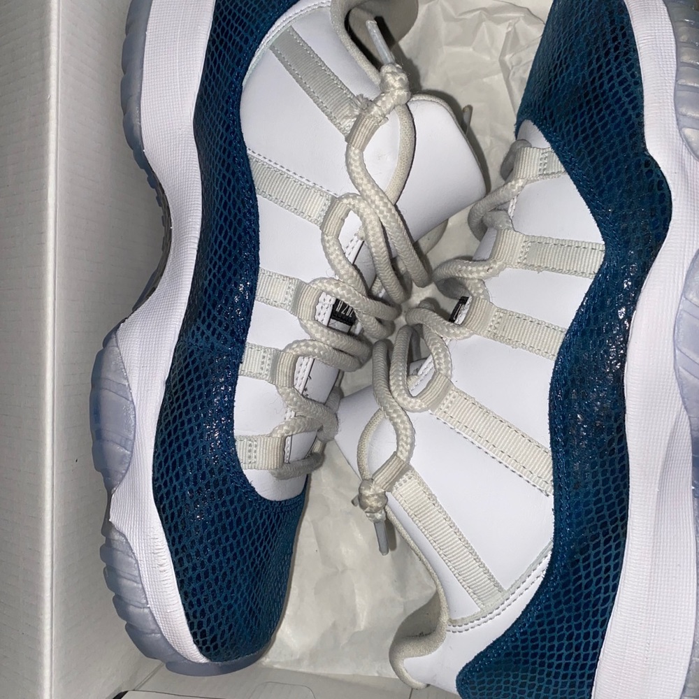 Jordan 11 low